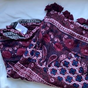 Stella & Dot Infiniti Scarf Red Black Blue Tassel